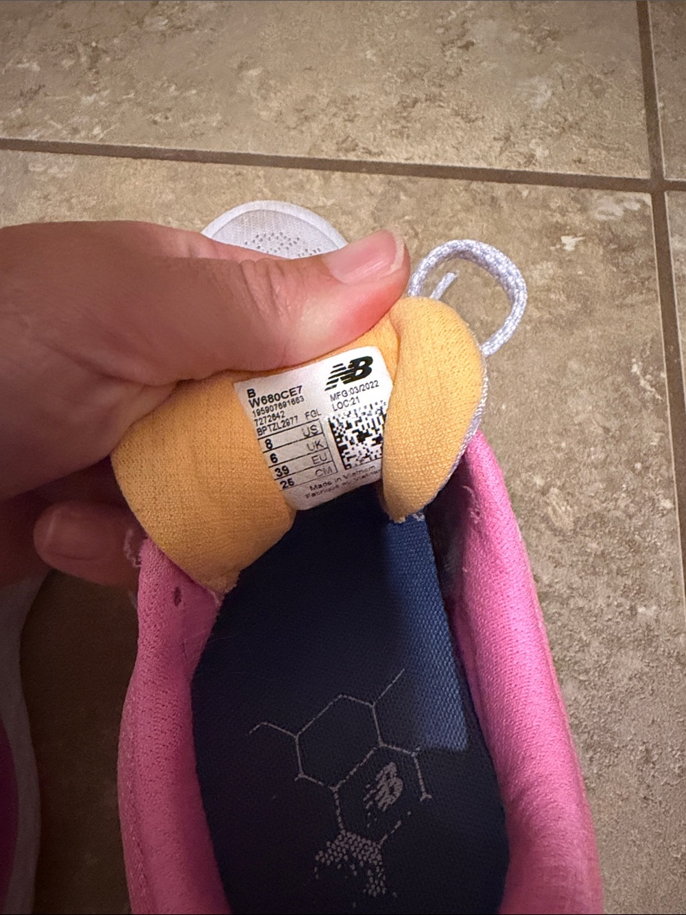 New Balance Running Shoes - Picture 4 of 6